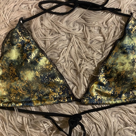 Bathing suit - Picture 3 of 4